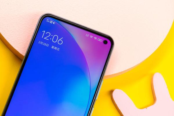 vivo 骁龙765G配5000mAh电池 2000元区间vivo Z6难觅对手