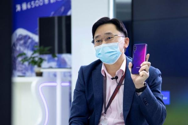 华为手机产品副总裁郑平方：荣耀成功源于和华为共享质量体系