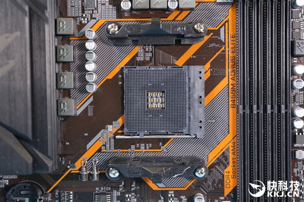 双M.2接口 技嘉新小雕B450M AORUS ELITE图赏