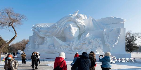 哈尔滨太阳岛雪博会试开园 享受一场艺术的盛宴