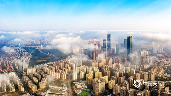“雾”入仙境！航拍广西南宁平流雾美景