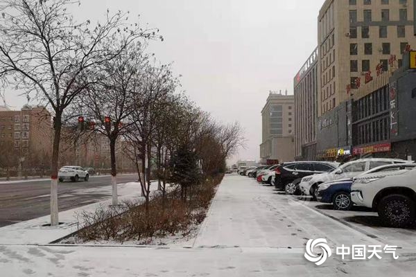 中东部雨雪持续 北方局地降温超14℃