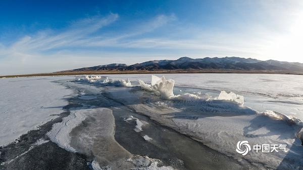 春的脚步近了！“高原蓝宝石”青海湖冰雪正消融
