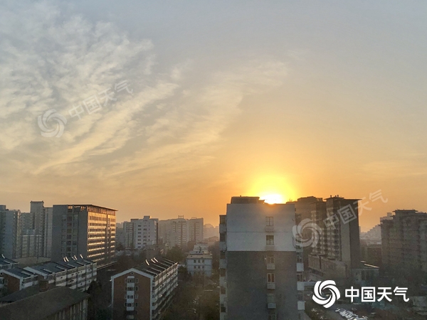 今日北京继续升温 傍晚前后或有浮尘