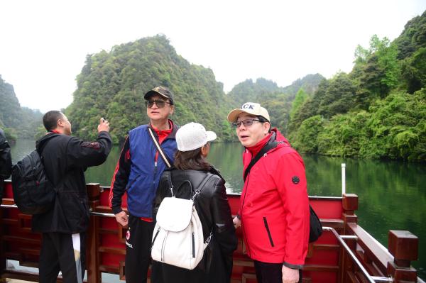 文旅新融合，86版《西游记》剧组助推张家界春季游