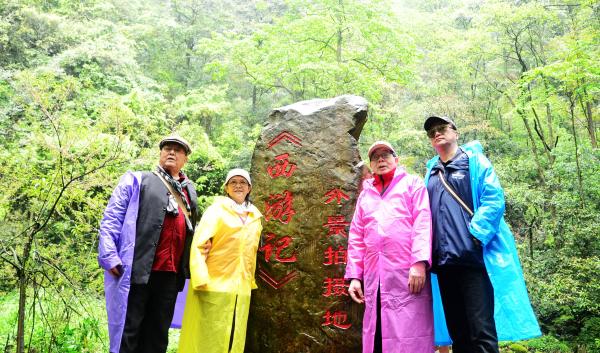 文旅新融合，86版《西游记》剧组助推张家界春季游