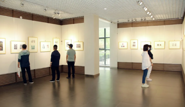 河北省第二届少儿藏书票小版画作品展在省图书馆展出