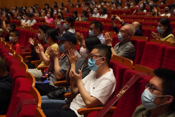 话剧《十字街头》揭幕北京大学·国家大剧院艺术周