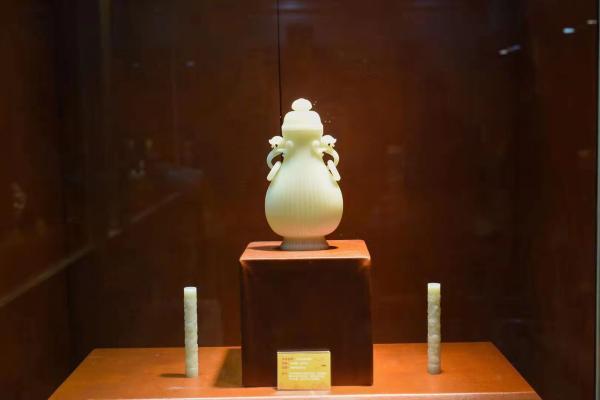 “玉润京和”和田玉文化论坛暨和田玉雕作品展在京举行