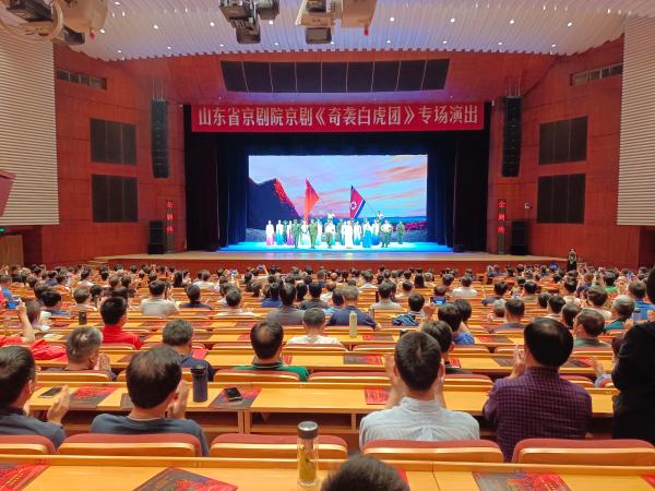 文艺事业要无愧时代
