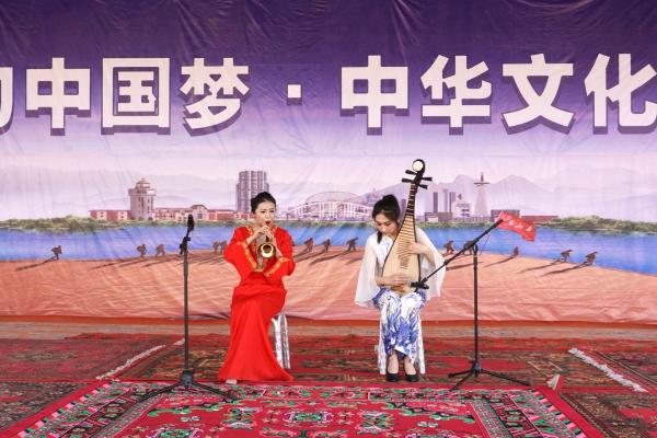 万里援疆情 津和一家亲