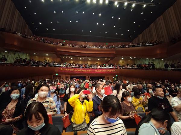陕西群众歌咏《永远的长征》合唱音乐会：歌咏红色历程、唱出群众心声