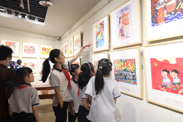 河南：200余幅优秀少儿绘画作品展现“童心向党”