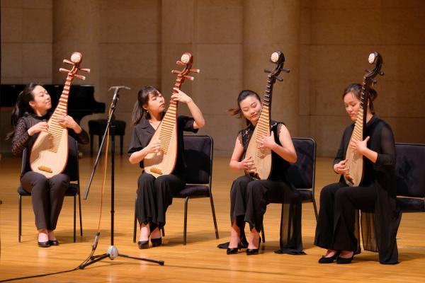 打开艺术之门“元气回归”——59天69场演出10个艺术夏令营10场名家讲坛欢乐陪伴夏天