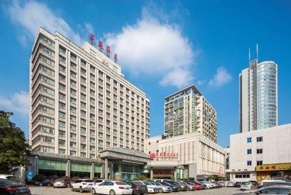 华天酒店血亏5亿更换大股东 酒店业的“湘军”何以至此？