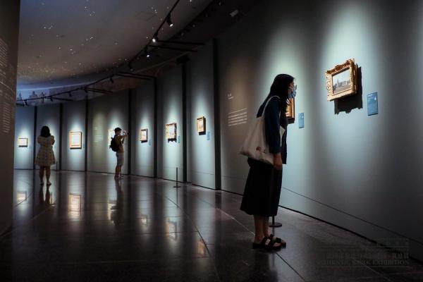 莫奈作品《艾特勒塔》“亲临”北京，来法国诺曼底的光影世界·真迹展一窥究竟