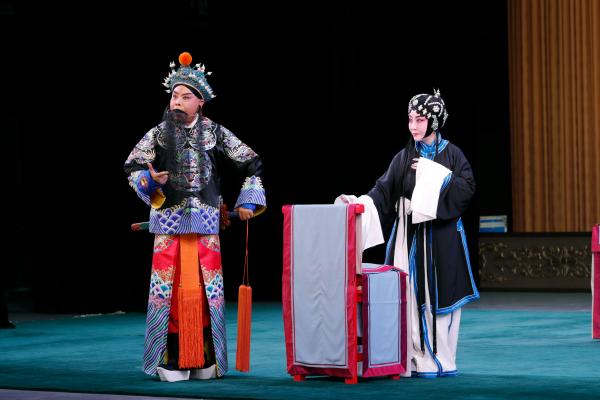 两大名家同台演绎京剧《红鬃烈马》