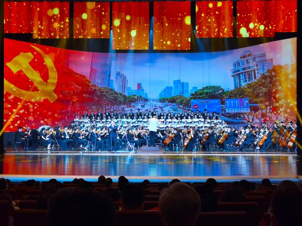 深圳龙岗举办庆祝中国共产党成立100周年文艺演出