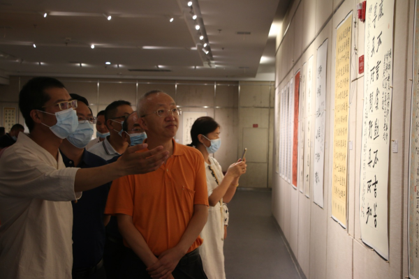 “仰怀圣地 聆道赤水”穆昉洲书法再现遵义文化和精神