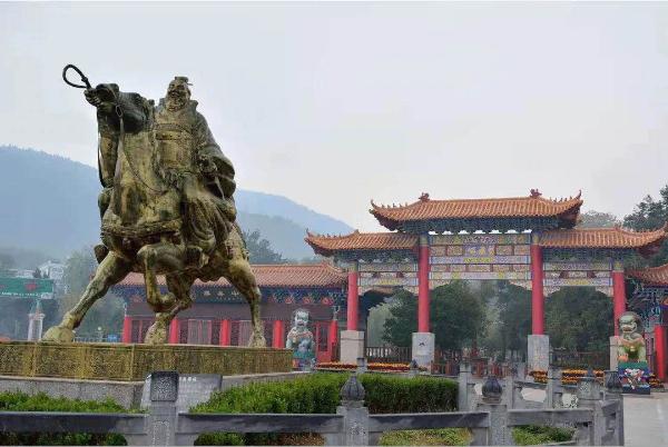 跟着奥运名将王春雨游安徽