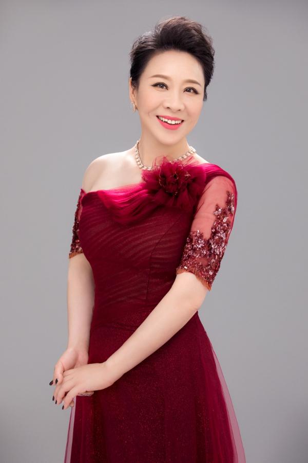 女高音歌唱家孙立萍与不同时期的经典曲目“时空对话”