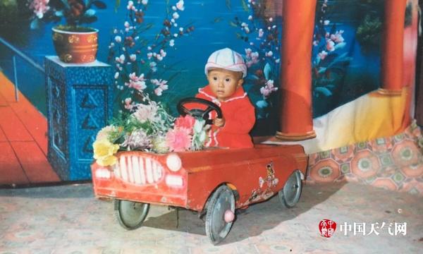 网友六一晒童年 满屏年代感
