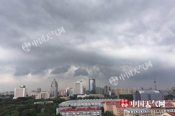 北京西部北部今仍有阵雨 端午假期雷阵雨多发