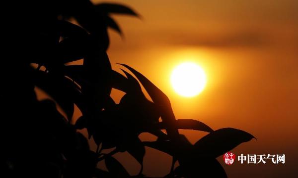 四川广安美丽黄昏 夕阳衬晚霞