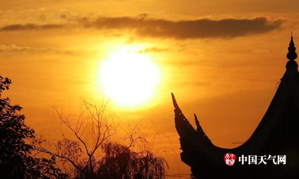 四川广安美丽黄昏 夕阳衬晚霞