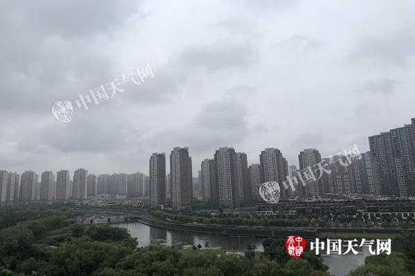 辽宁3大预警齐发局地将遭暴雨 周末雨水持续