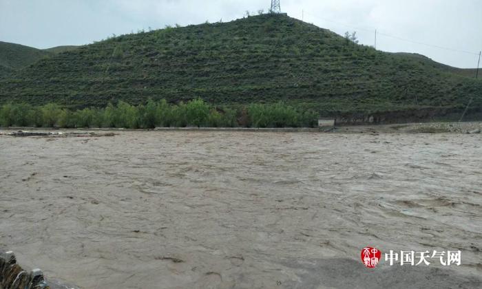 内蒙古多地发生暴雨 洪涝等灾害严重