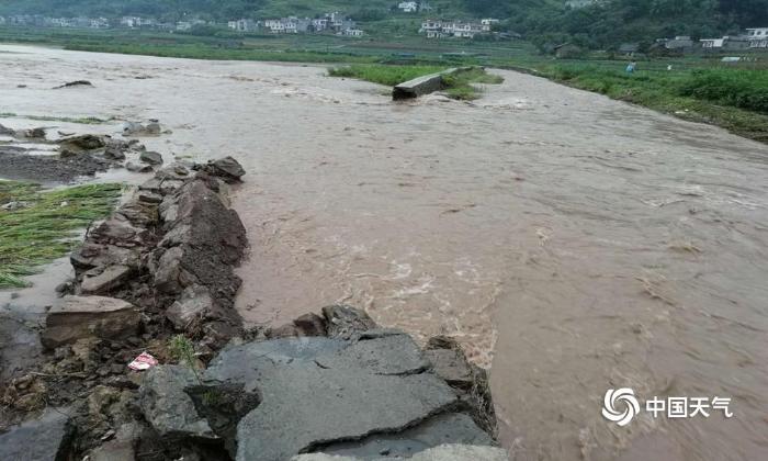 四川兴文县出现了区域性暴雨局地大暴雨 多处受灾