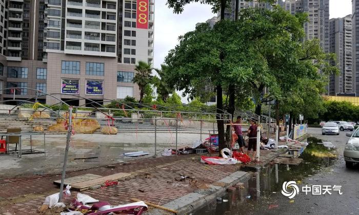 “百里嘉”影响广东 湛江吴川市一房屋倒塌