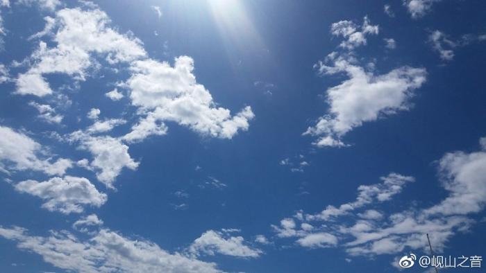 北京蓝天白云霸屏 清新如画