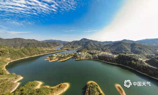安徽黄山丰乐湖——人入画图里 仙升明镜中