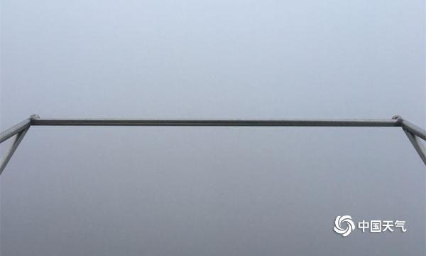 南京浓雾弥漫 能见度不足50米