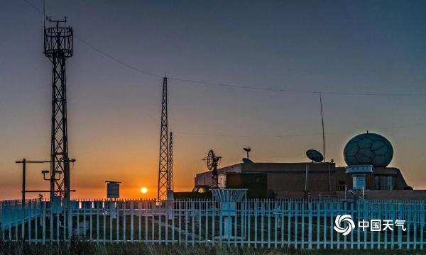 深秋登高六盘山  高空俯瞰固原城