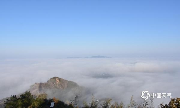 江西黎川日峰山顶宛若仙境