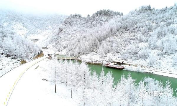 重庆红池坝现绝美雪色 每一幅图都可以当壁纸