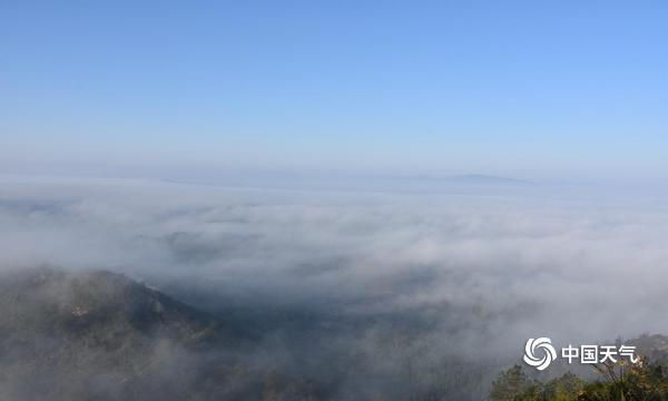 江西黎川日峰山顶宛若仙境