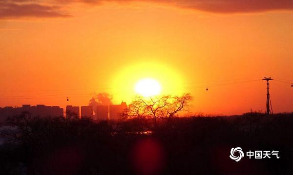 哈尔滨太阳岛金色晚霞美如画卷