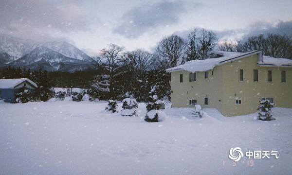 北海道上演“冬季恋歌” 雪景如诗如画