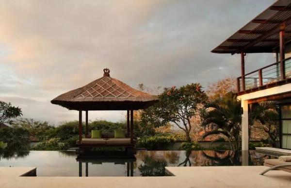 巴厘岛比较好的酒店，巴厘岛海景酒店推荐