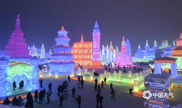 哈尔滨冰雪大世界——用冰雪铸造的艺术宫殿