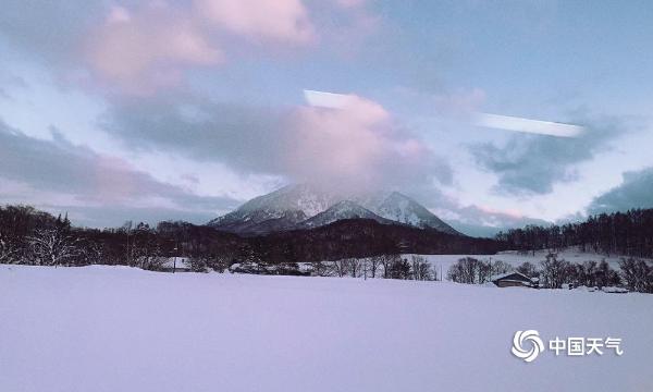 北海道上演“冬季恋歌” 雪景如诗如画