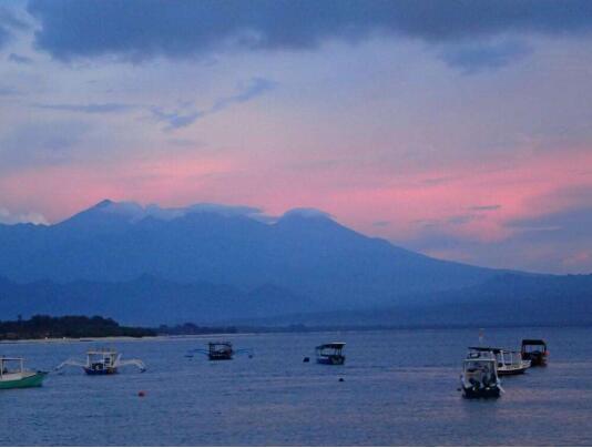 龙目岛粉色沙滩攻略，俘获你的少女心