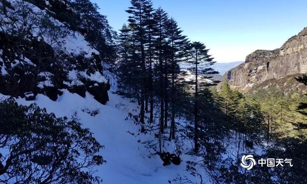 云南轿子雪山：美丽的冰雪世界