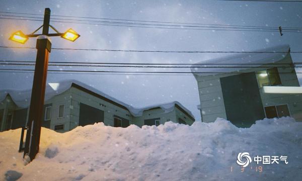 北海道上演“冬季恋歌” 雪景如诗如画