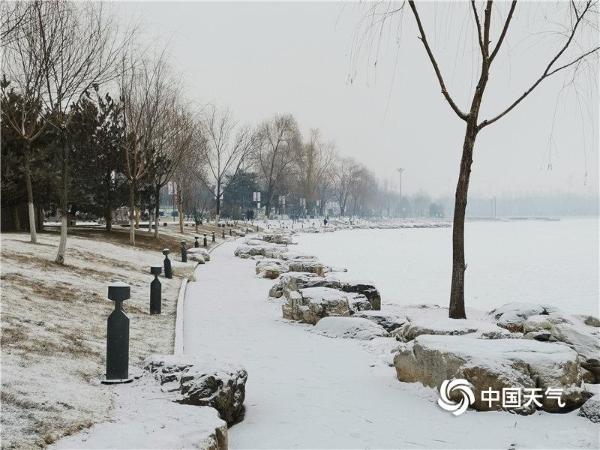 元宵佳节北京喜降瑞雪