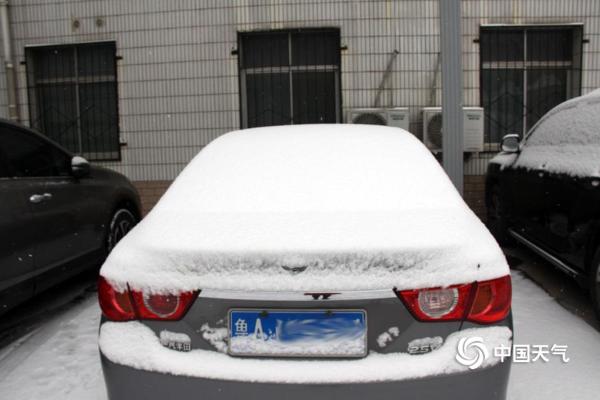 山东济南迎入冬以来最大降雪